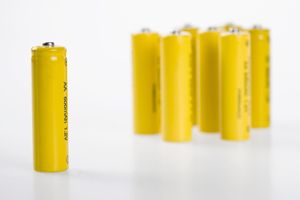 Литий-железо-фосфатные батареи против литий-ионных - что взять лучше?