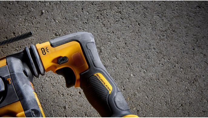 Перфоратор аккумуляторный SDS-Plus DeWALT DCH416NT 1514697 фото
