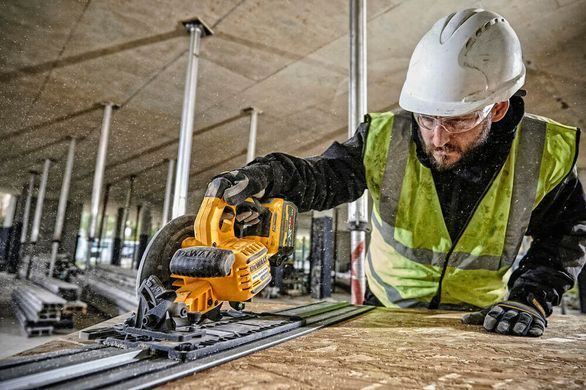 Пила дисковая аккумуляторная DeWALT DCS579X2 1514762 фото