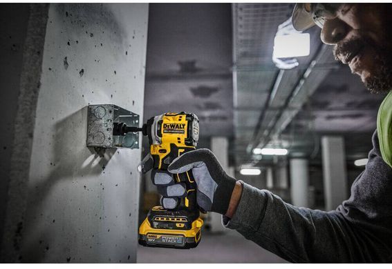 Шуруповерт ударний акумуляторний безщітковий DeWALT DCF850E2T 1514864 фото