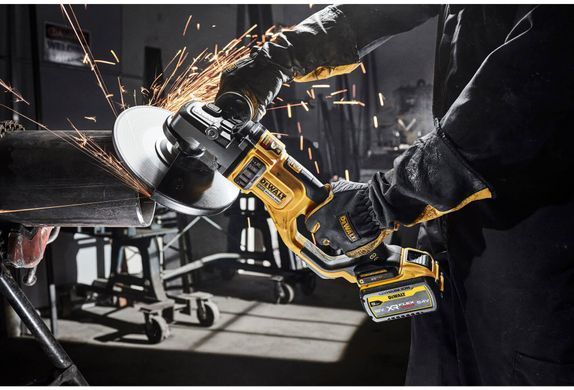 Шлифмашина угловая - болгарка бесщеточная аккумуляторная DeWALT DCG460NK 1514915 фото