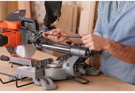 Пила торцювальна мережева BLACK+DECKER BES700 1514821 фото