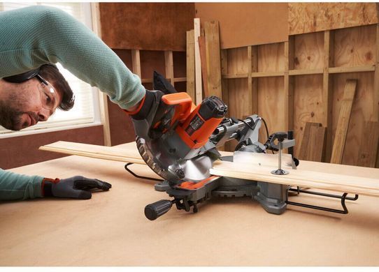 Пила торцювальна мережева BLACK+DECKER BES701 1514822 фото