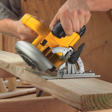 Пила дисковая сетевая DeWALT DWE575K 1514766 фото