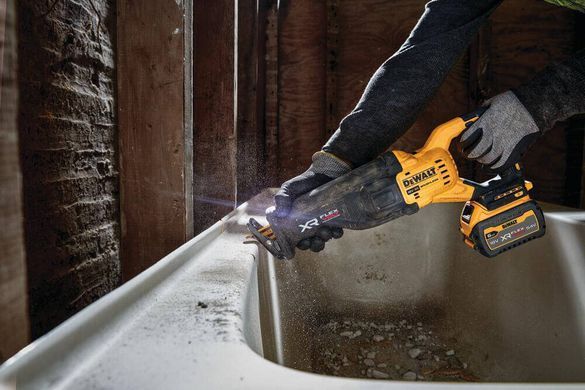 Пила шабельна акумуляторна DeWALT DCS386NT 1514803 фото