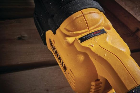 Пила шабельна акумуляторна DeWALT DCS386NT 1514803 фото