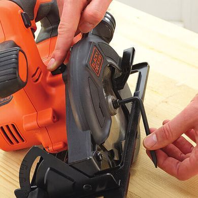 Пила дисковая аккумуляторная BLACK+DECKER BDCCS18N 1514731 фото