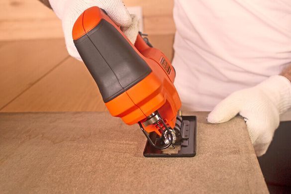 Пила лобзиковая мережева BLACK+DECKER BES603 1514772 фото