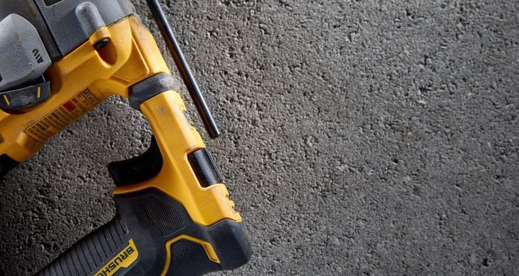 Перфоратор аккумуляторный SDS PLUS DeWALT DCH172NT 1514685 фото