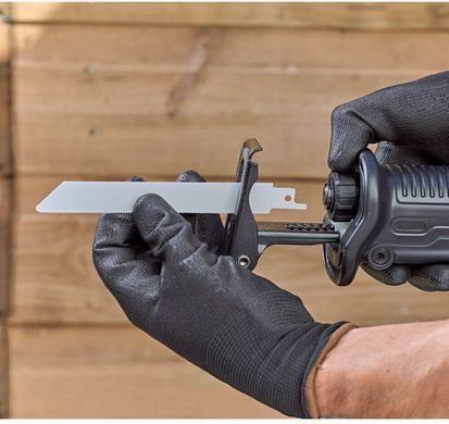 Пила шабельна мережева BLACK+DECKER BES301 1514792 фото