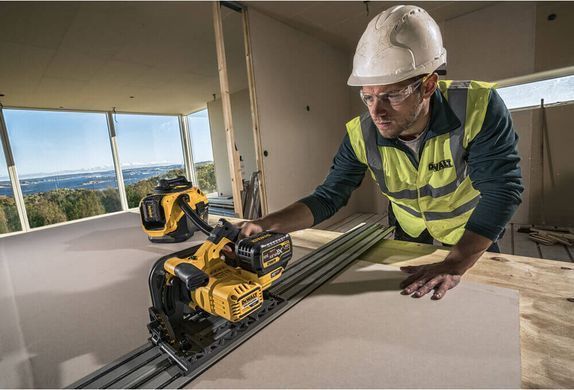 Пила дисковая погружная аккумуляторная DeWALT DCS520NT 1514743 фото