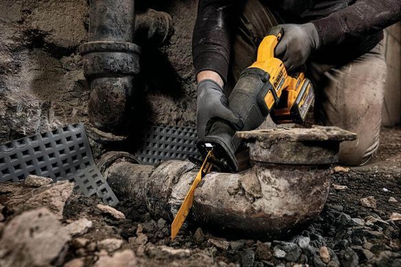 Пила шабельна акумуляторна DeWALT DCS389NT 1514806 фото