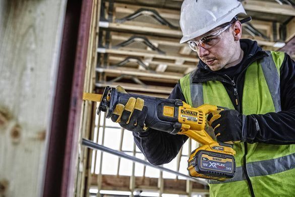 Пила сабельная аккумуляторная DeWALT DCS389T2 1514807 фото